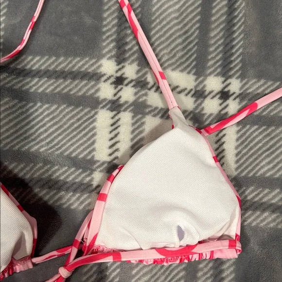 Pink Swirl Bikini Top - Picture 2 of 3